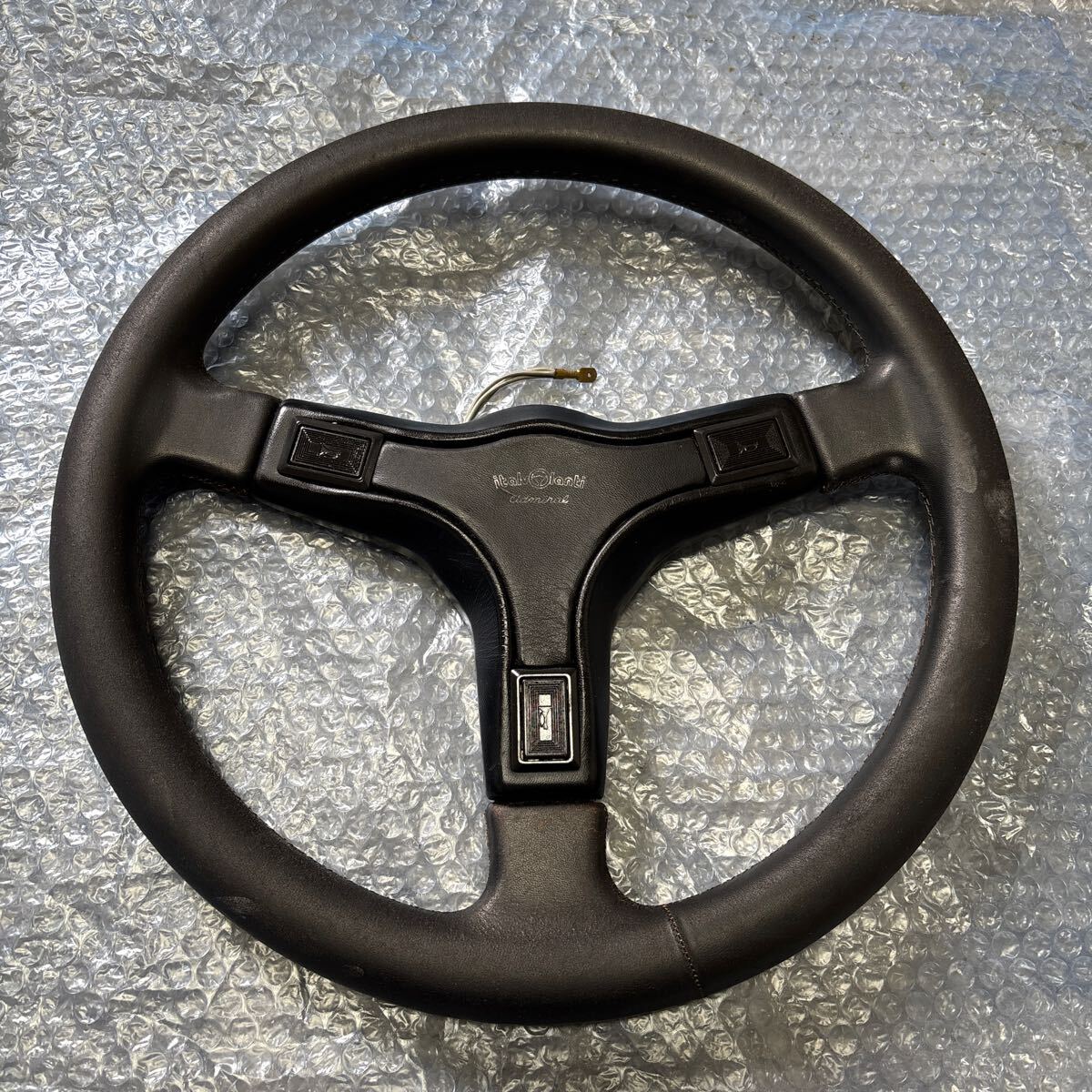 italvolanti イタルボランテ コルサ ステアリング（コード要配線
