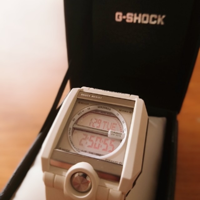 G-SHOCK G-8100-7JF ホワイト