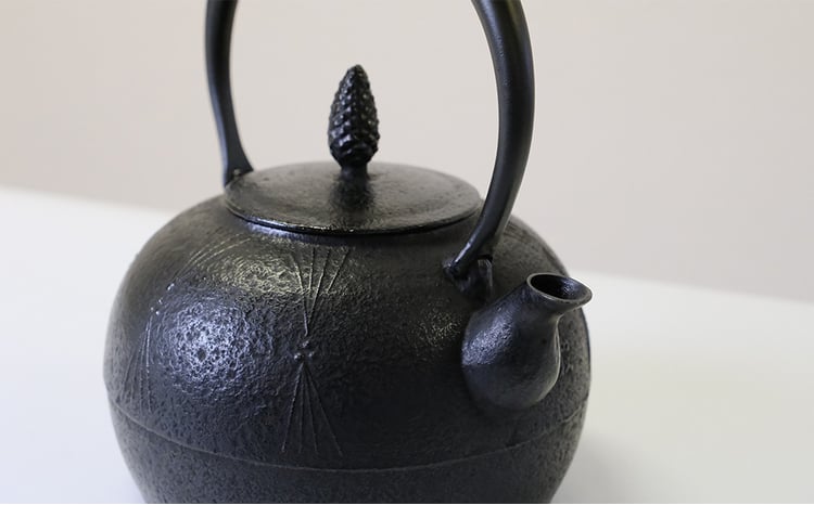南部鉄器 鉄瓶 平丸松 1.25L 【IH対応】/ IH調理器 ih 伝統工芸品