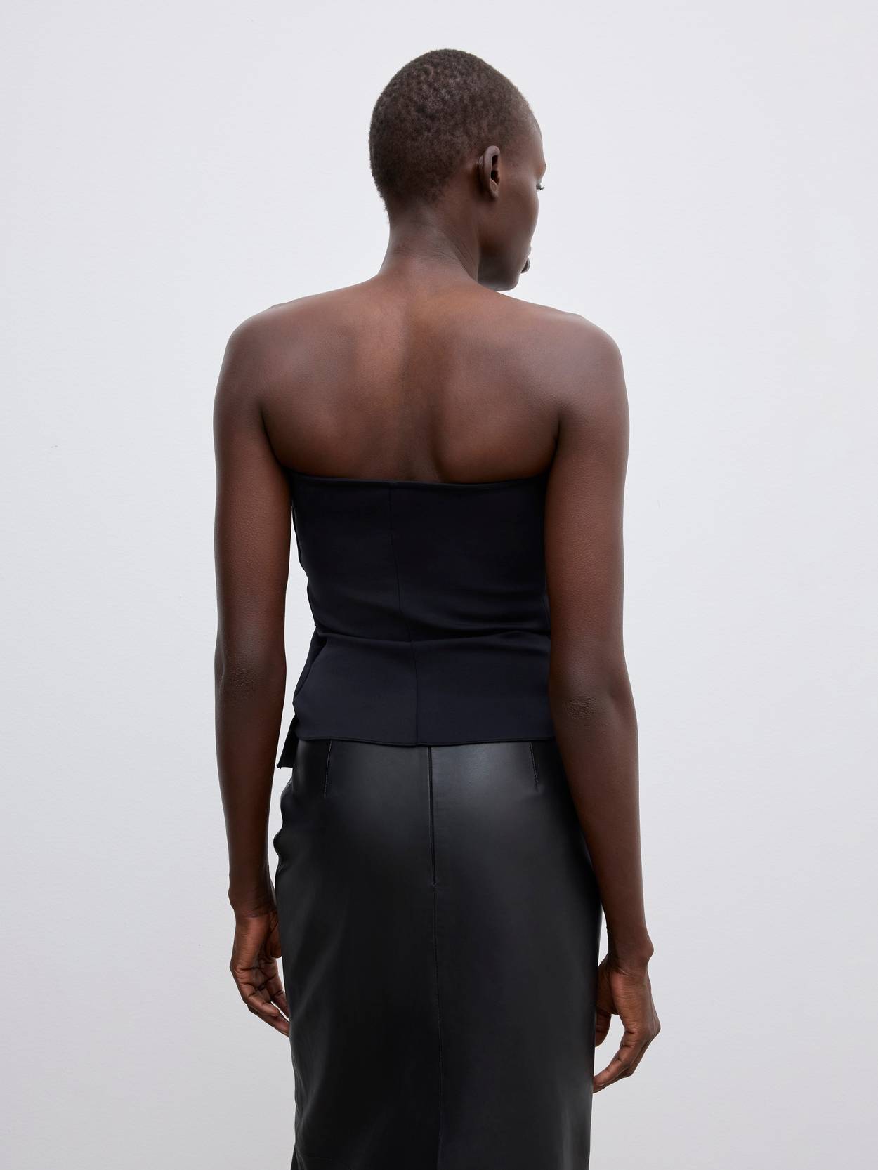 Sculpted Tube Top - Black