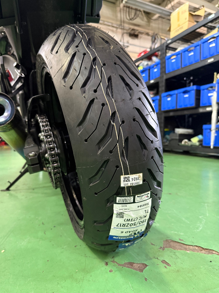 カワサキ ニンジャ 1000 (Z1000SX) オンロードタイヤ 口コミ・動画
