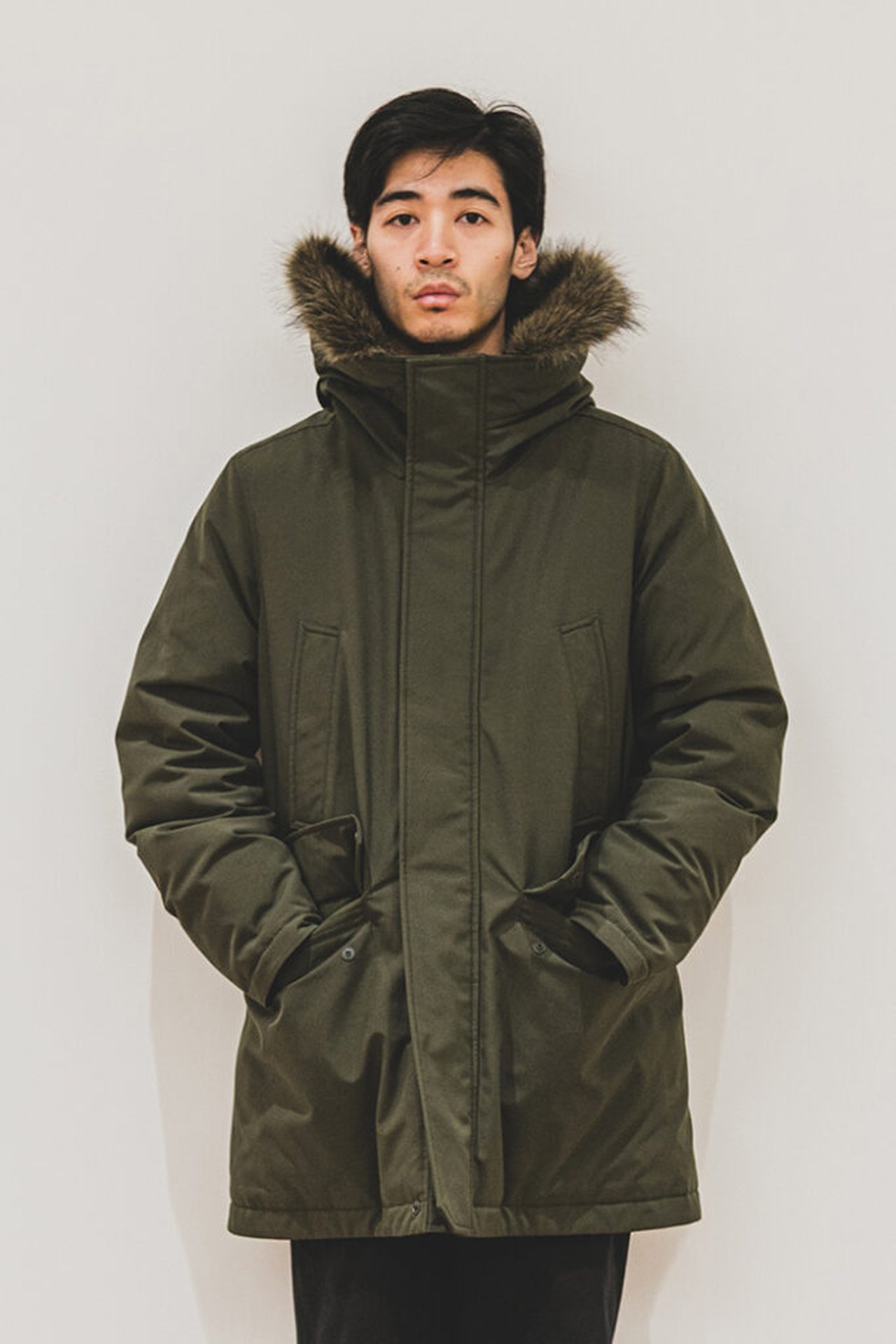 大人のユニクロ】暖かさ順に着比べてみた。2023-24冬の「UNIQLOダウン