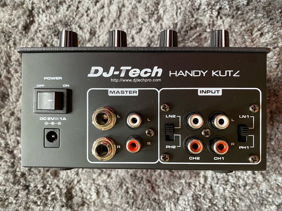 Se produkter som liknar DJ-Tech Handy Kutz Portabel D.. på Tradera