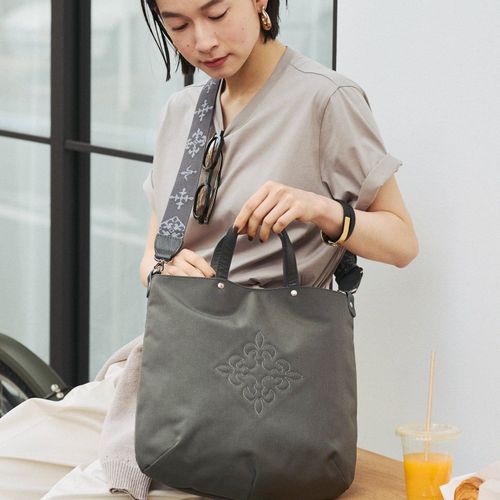 3/4～価格改定》スリム2WAYトートバッグ <コーデュラナイロン