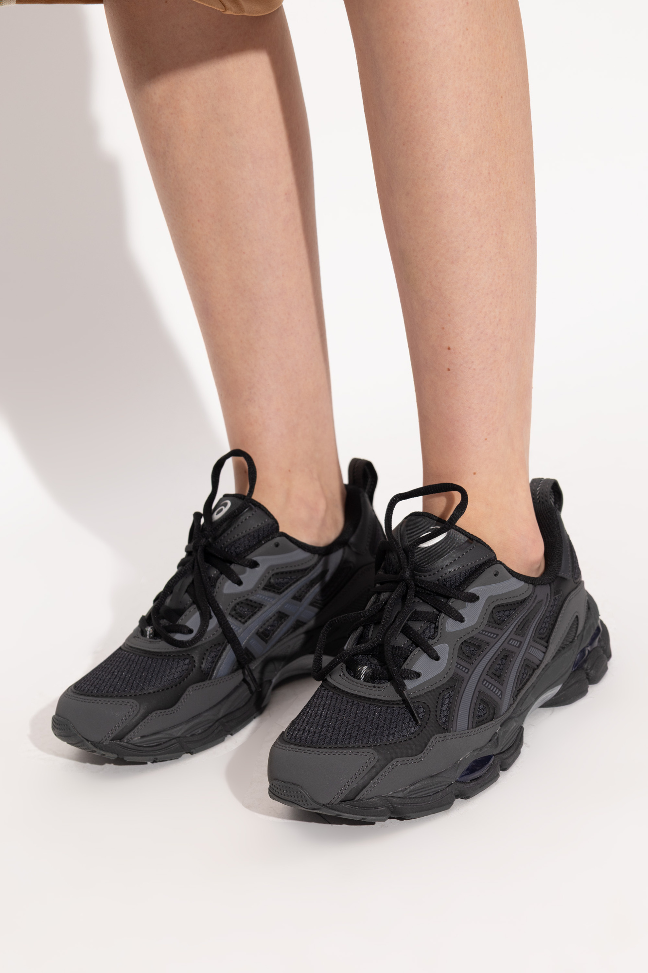 ASICS 