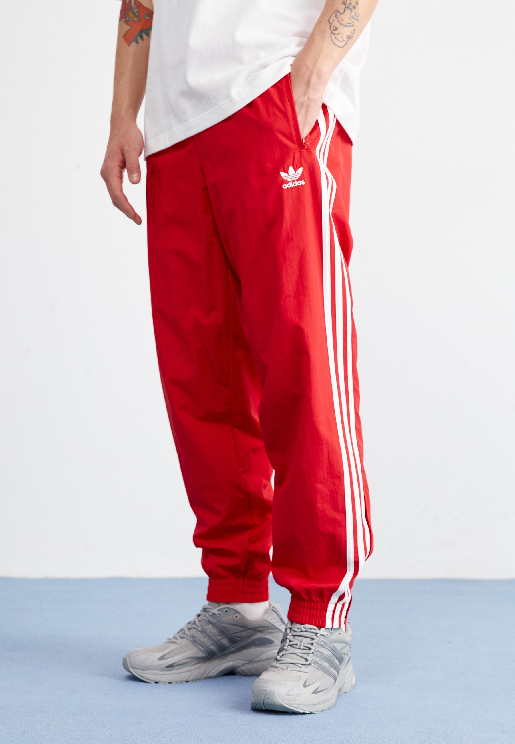 adidas Originals FIREBIRD PANTS - Jogginghose - better scarlet/rot