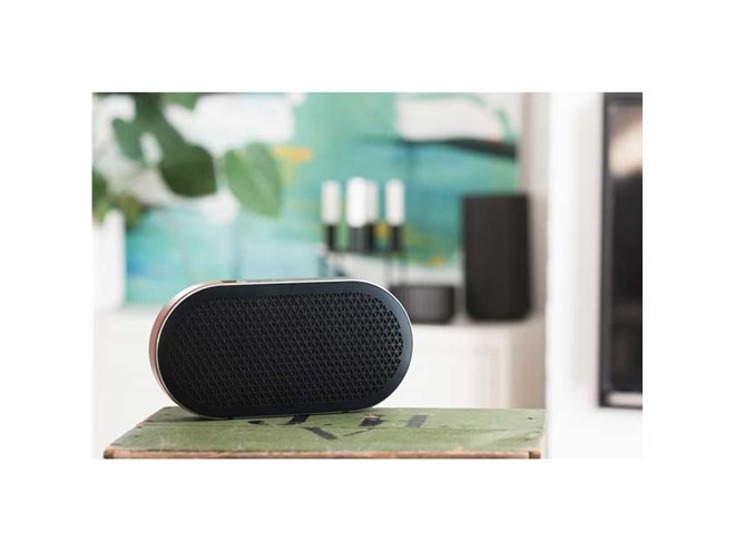 DALI、Bluetoothスピーカー「KATCH」に新色ジェット・ブラックと