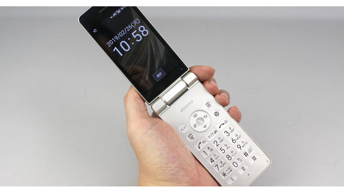 ドコモの新型ガラケー「AQUOS ケータイSH-02L」レビュー - 価格.com