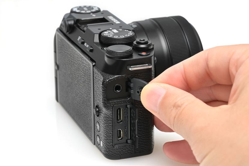 富士フイルム「X-M5」登場！ 約11年ぶりの「X-Mシリーズ」新モデル