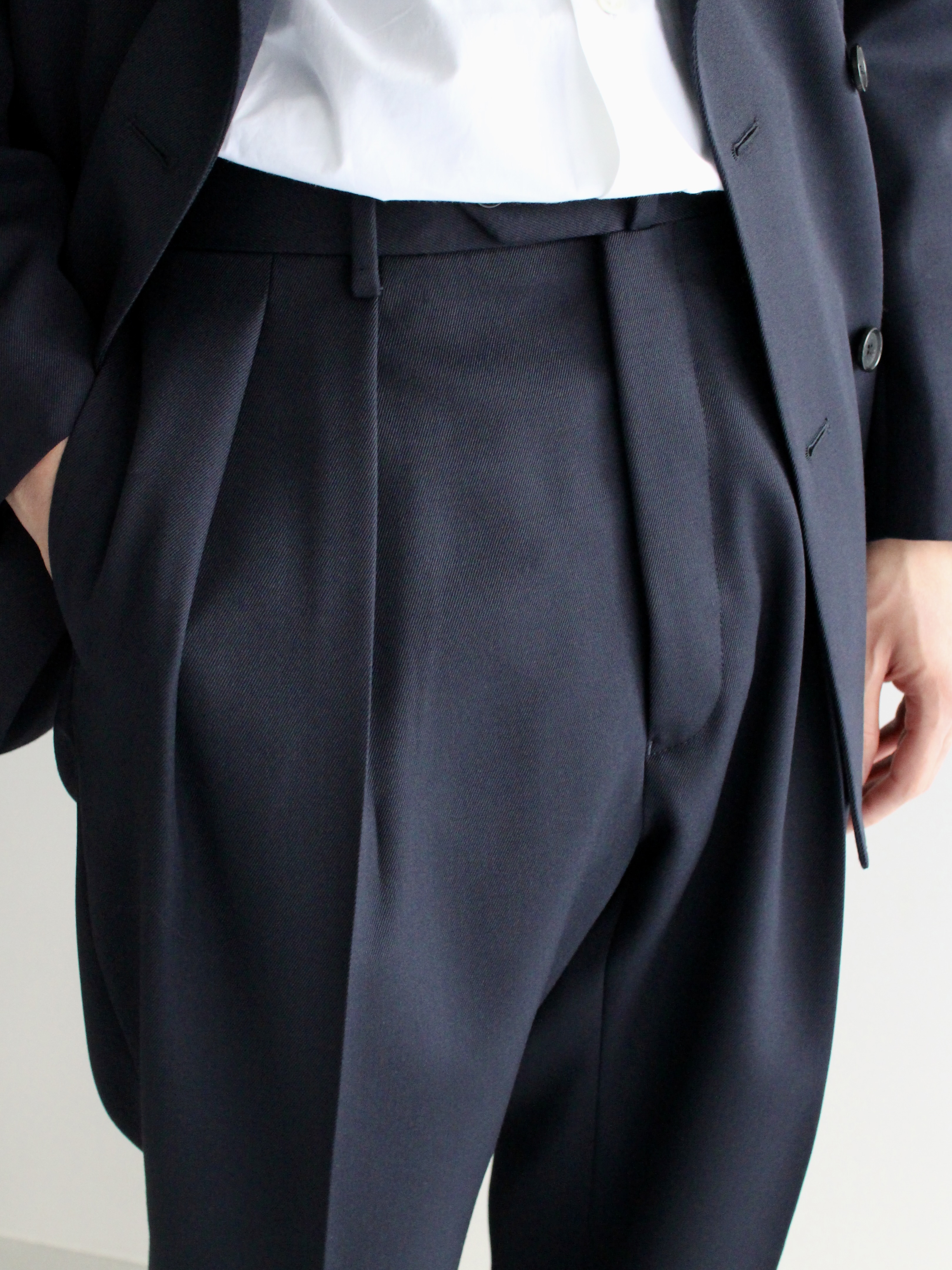 NEAT CARUSO×NEAT TROUSERS - NAVY - PURAS