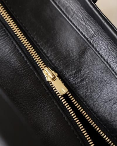 CCU DAILY TOTE BAG L/COW SKIN - BLACK - PURAS