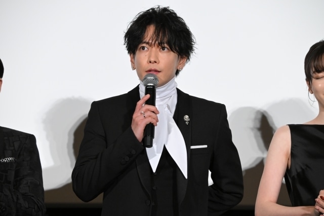 2ページ目：映画『はたらく細胞』永野芽郁・佐藤健ら登壇のカーペット