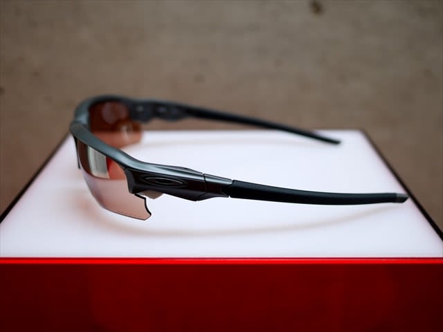 OAKLEY (オークリー) からリリースされた新しいゴルフ専用レンズ