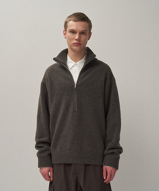 LAMBS WOOL ｜ ハーフジップセーター － UNISEX