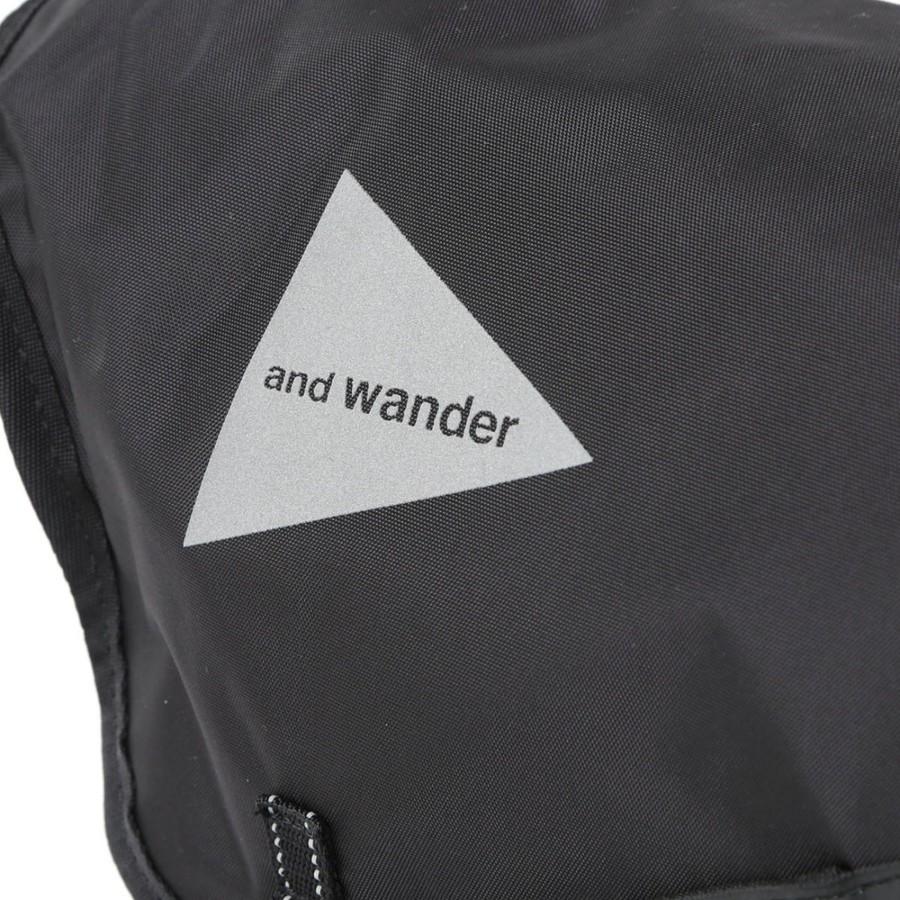 and wander（アンドワンダー） ポイント10% 20L メッセンジャーバッグ
