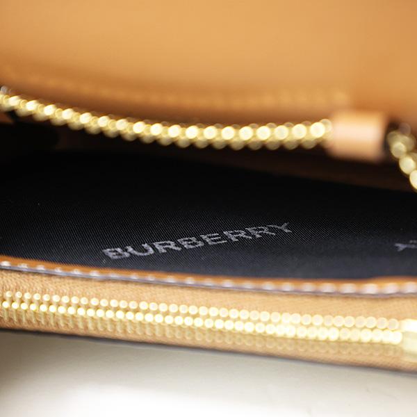 BURBERRY（バーバリー） Chain Wallet チェーンウォレット カード
