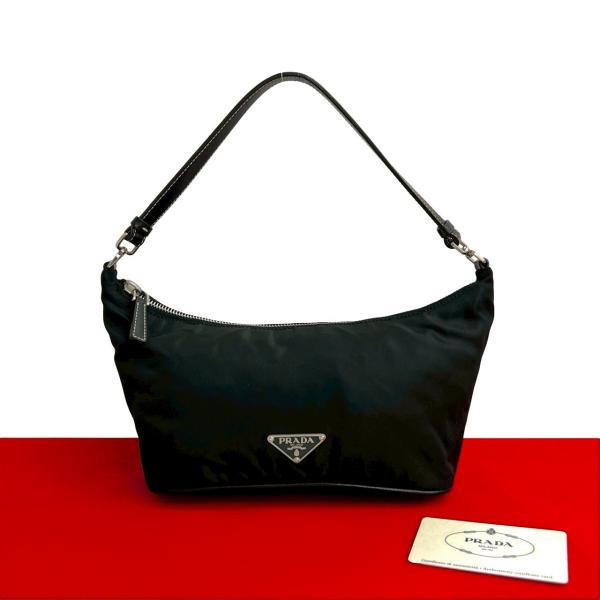 PRADA（プラダ） 極 美品 希少品 三角ロゴ 金具 テスート ナイロン
