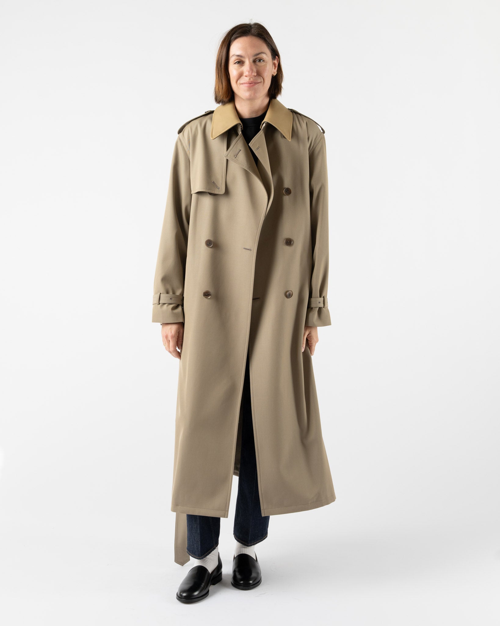 Auralee Light Wool Max Gabardine Chambray Trench Coat in Khaki