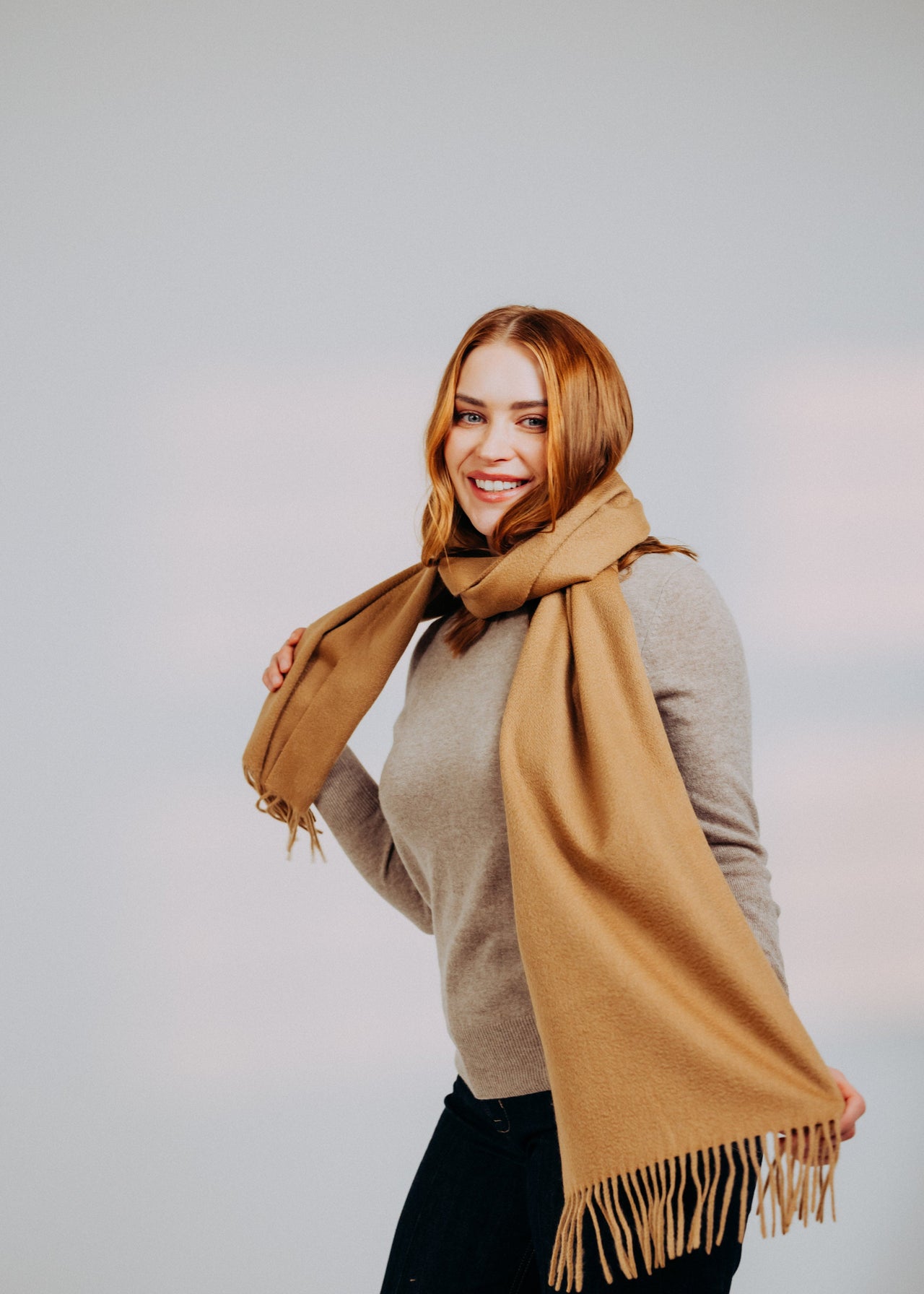 Joshua Ellis | Cashmere Scarf Sand Beige | Classic Plain Wide Ripple