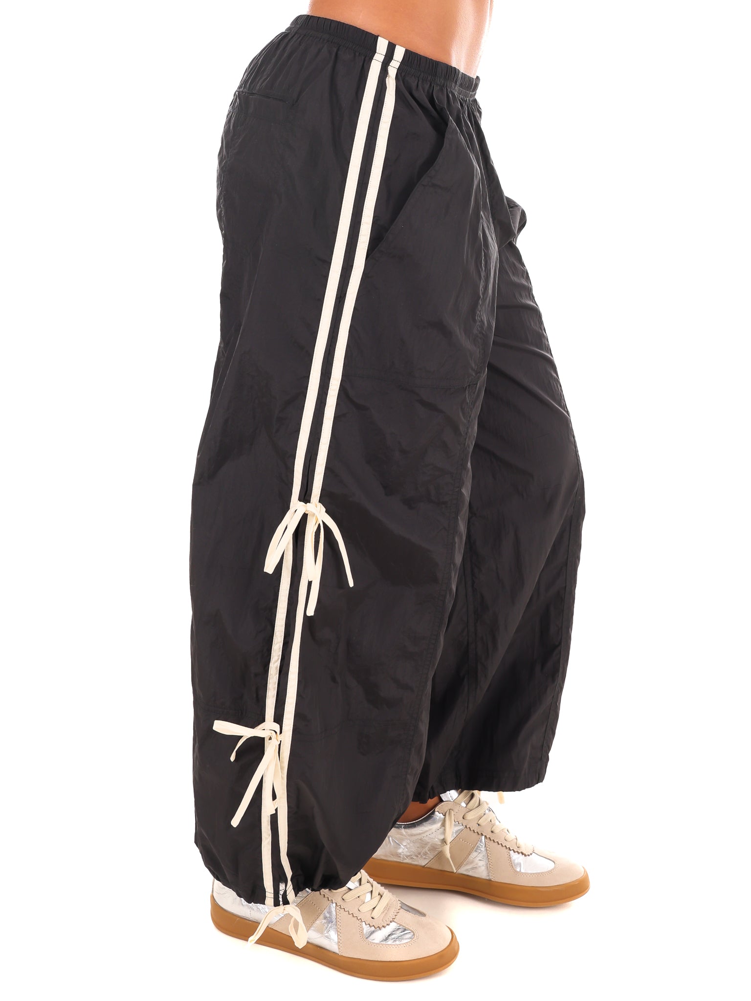 Striped Side Bow Windbreaker Pants – Josie's Boutique