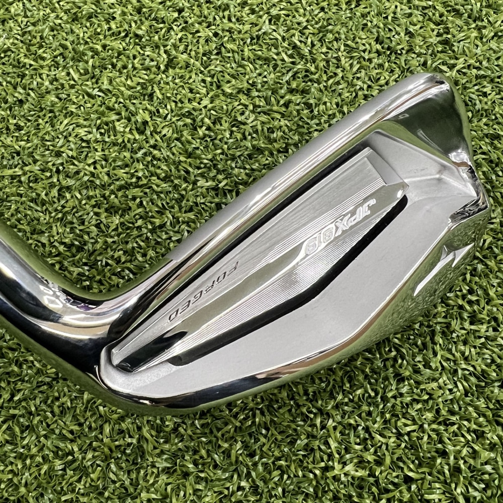 JPX 919 FORGED アイアン（Dynamic Gold 105 スチールシャフト付
