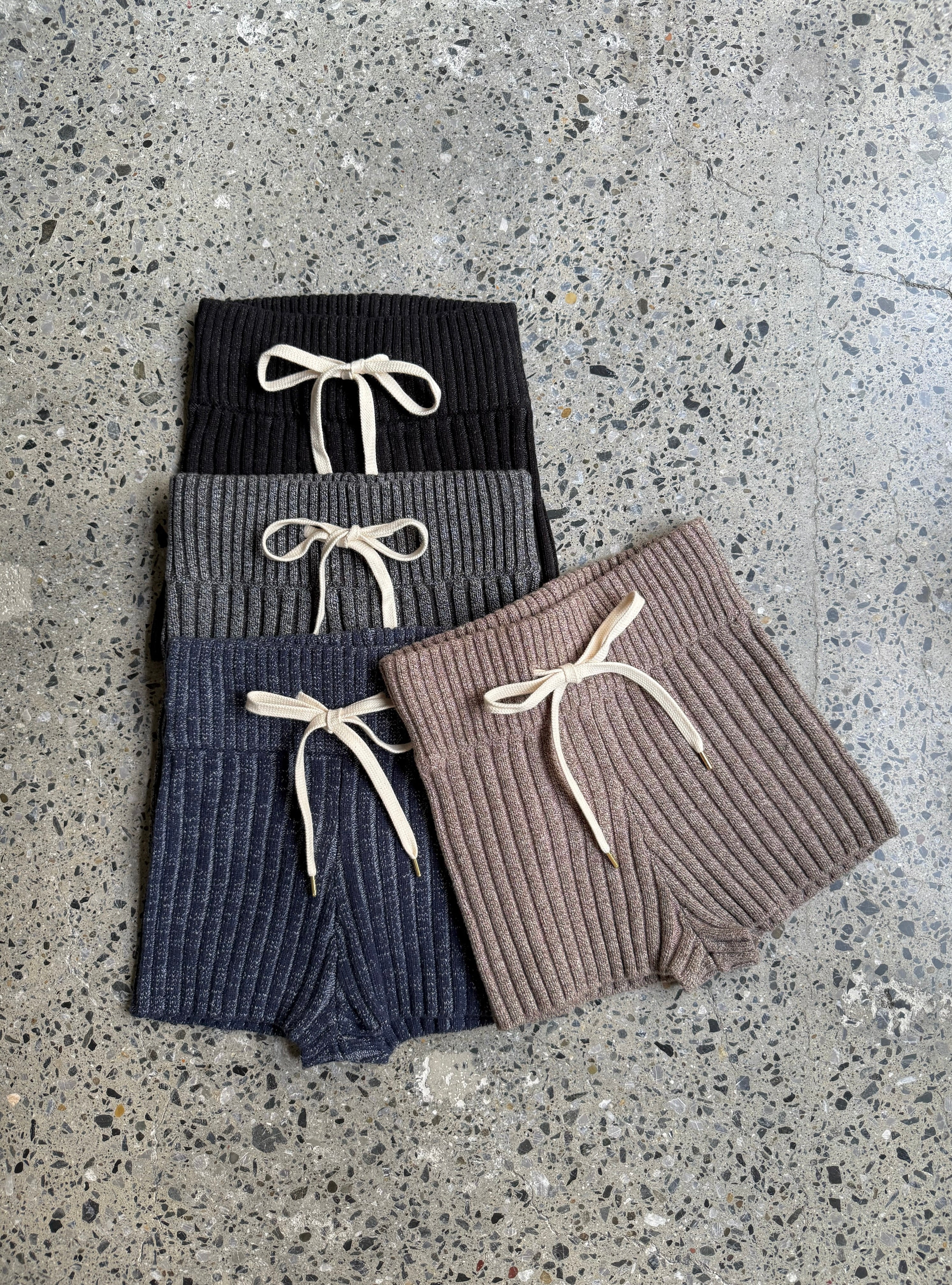 Contrast Knit Shorts – JUEMI