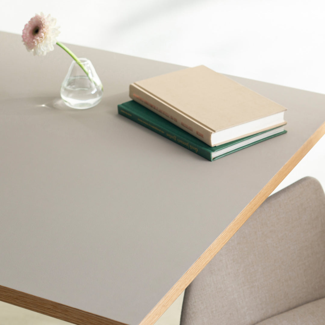 THE CAFE TABLE / リノリウム White Steel 4pin × スクエア 60 - 80