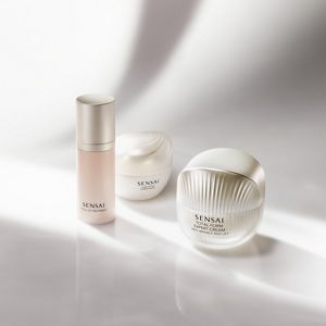 Dual Essence | SKIN CARE | Essences | SENSAI