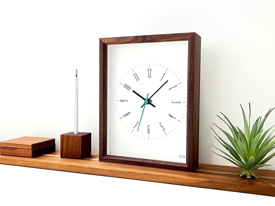 km-147_dual_use_clock_10