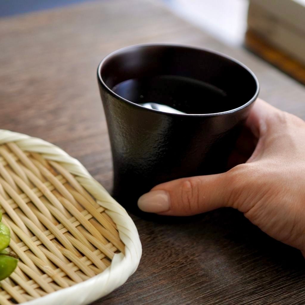 越前 欅ぐい吞み 蒔地 – 漆器 高翆