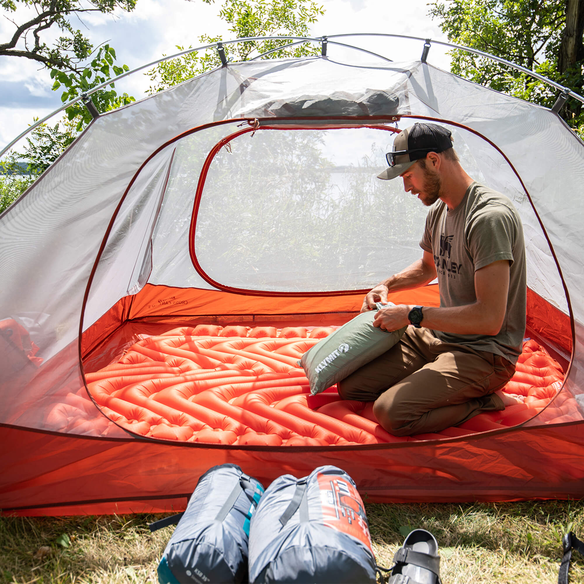 Insulated Double V™ Sleeping Pad | Klymit® – Klymit