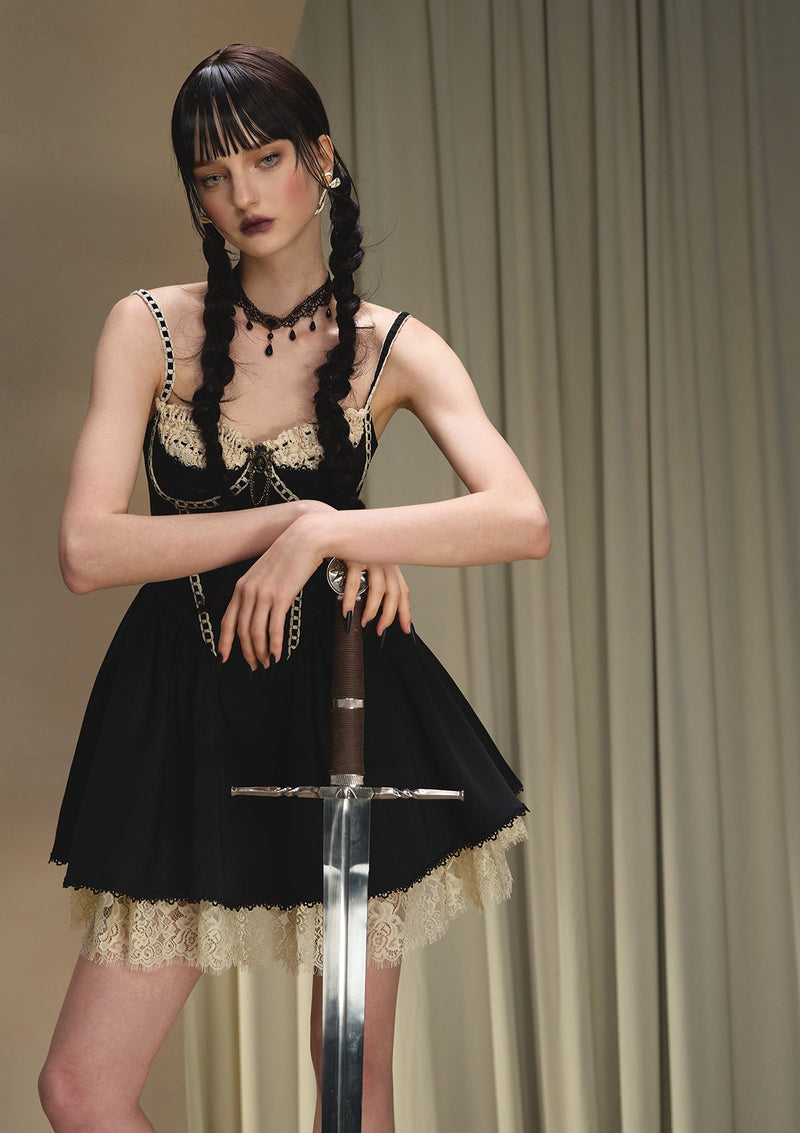 悪女ケイト」コルセットドレス