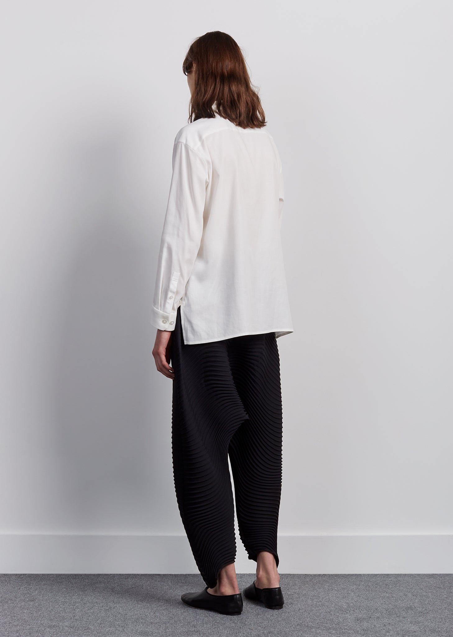 Flow Sarrouel Pants by Issey Miyake- La Garçonne