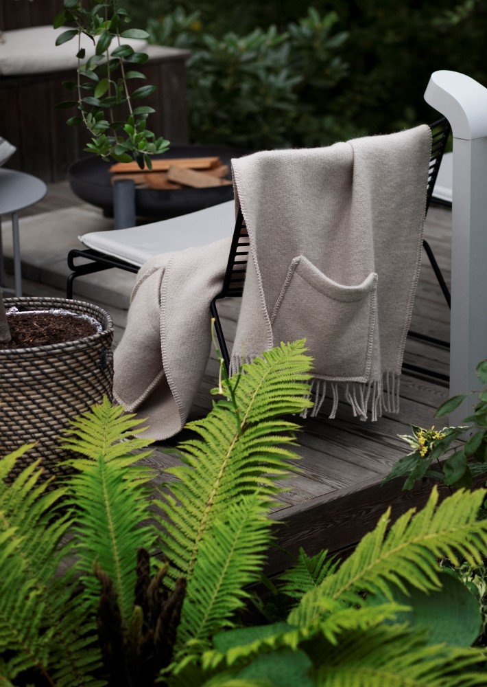 UNI pocket shawl（light beige） – LAPUAN KANKURIT（ラプアンカンクリ）