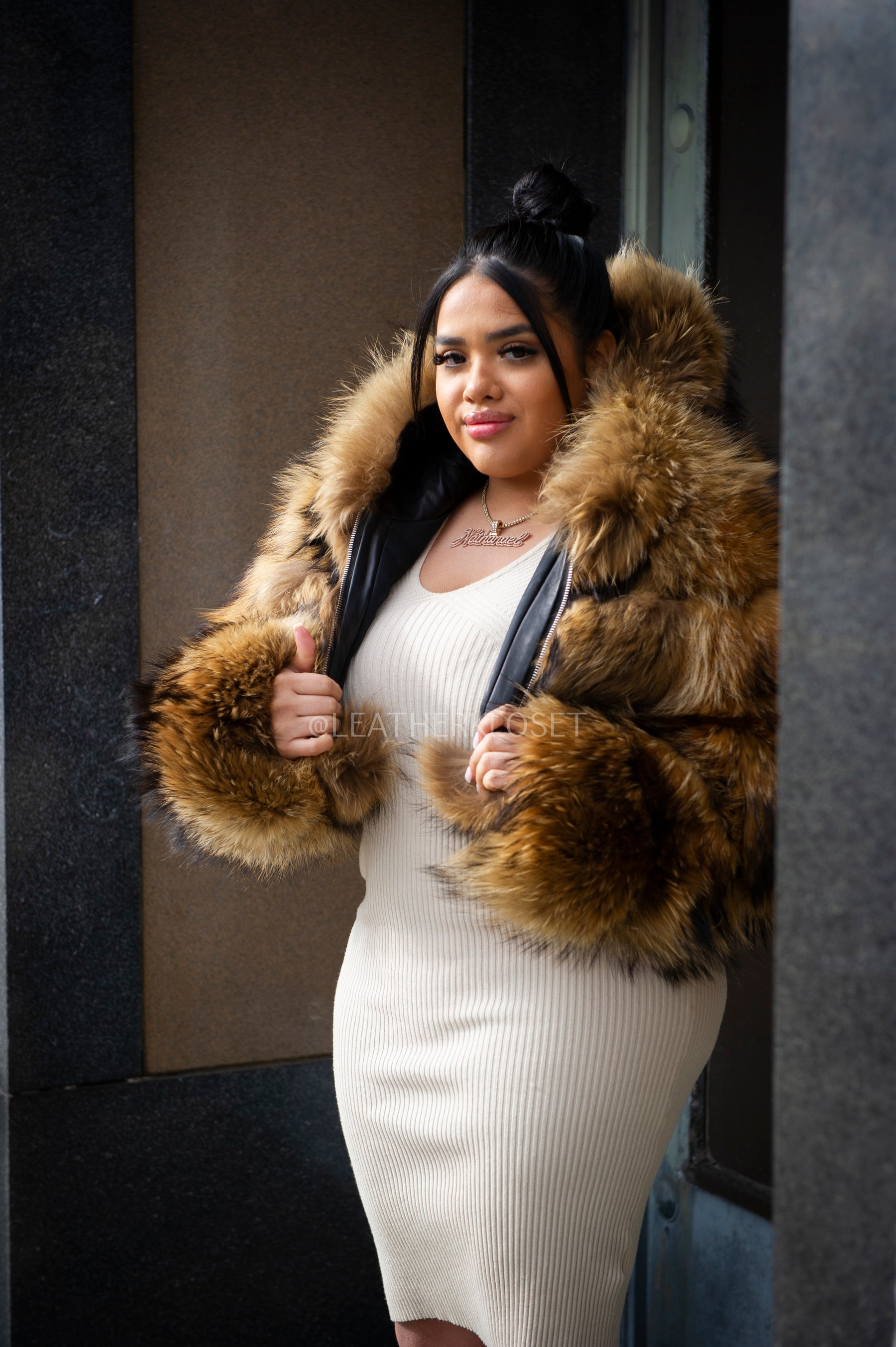Women's Crop Raccoon Fur Bomber With Hood – LeatherKloset