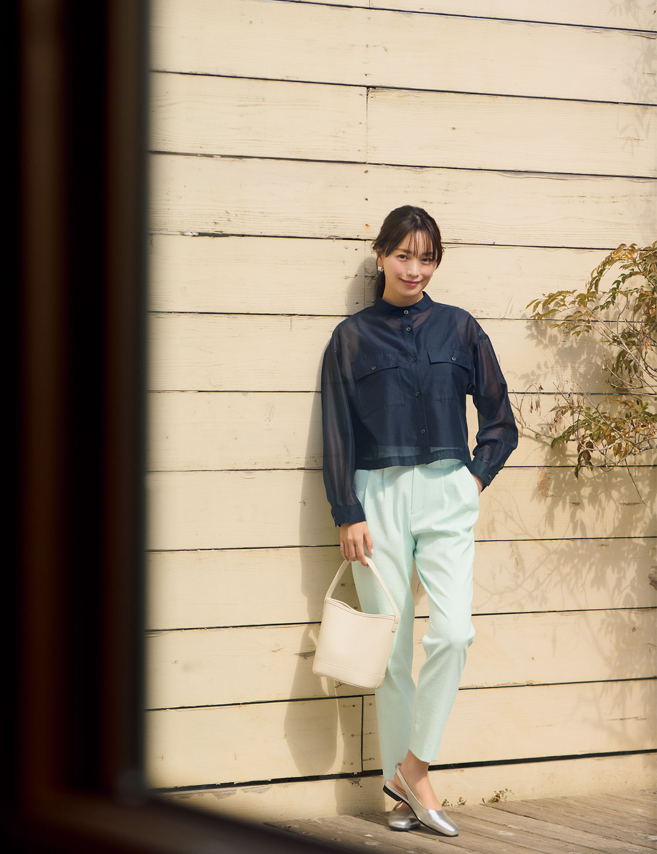 蛯原友里さんが着る、マッキントッシュ フィロソフィー 春の「好感