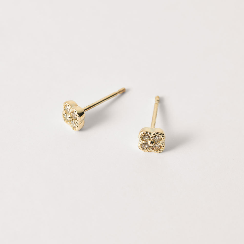 受注生産】K10 ダイヤモンド フラワーモチーフ ピアス | 43-1655 – L&Co.
