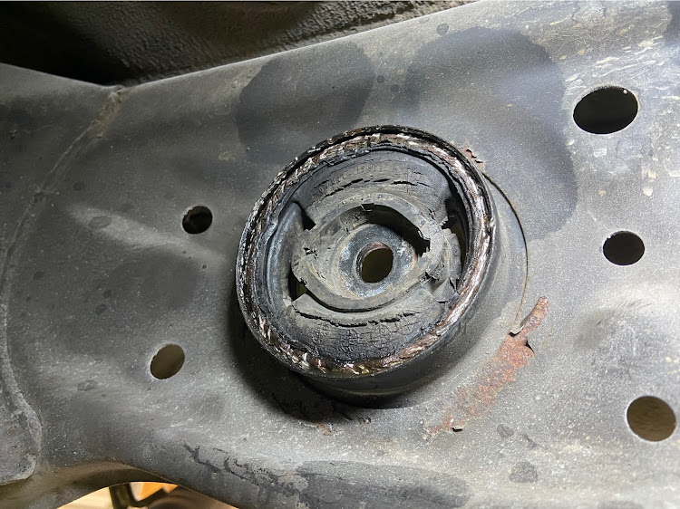 クレスタのデフマウント交換・weld・デフマウントセミリジットカラー