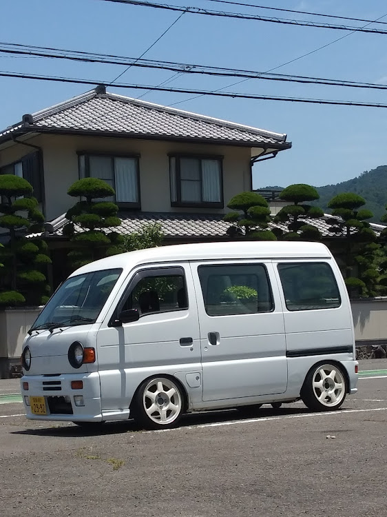 エブリイバンの#DE51#51エブリィ#旧車#シャコタンに関するカスタム事例