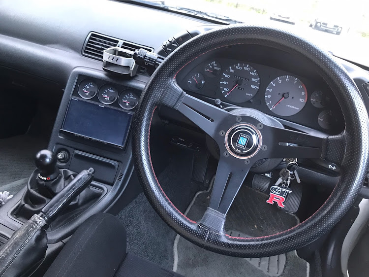 スカイライン GT-Rのお気に入りのコックピット・BNR32運転席・車内特集