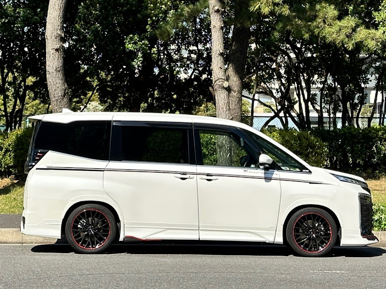 ヴォクシーのあなたの車へのこだわりは？・毎日投稿継続中・ダウン風