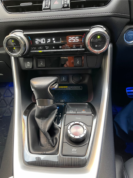 RAV4のRAV4ドライブモードセレクターリング・エヌアールディー・いいね