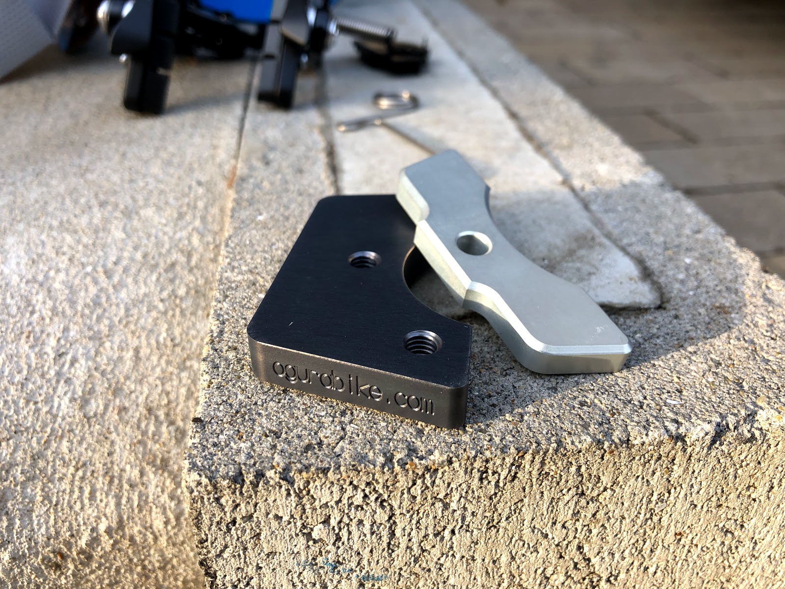 ピストバイクのリアブレーキはこれで決まり！小倉自転車店のダイレクト