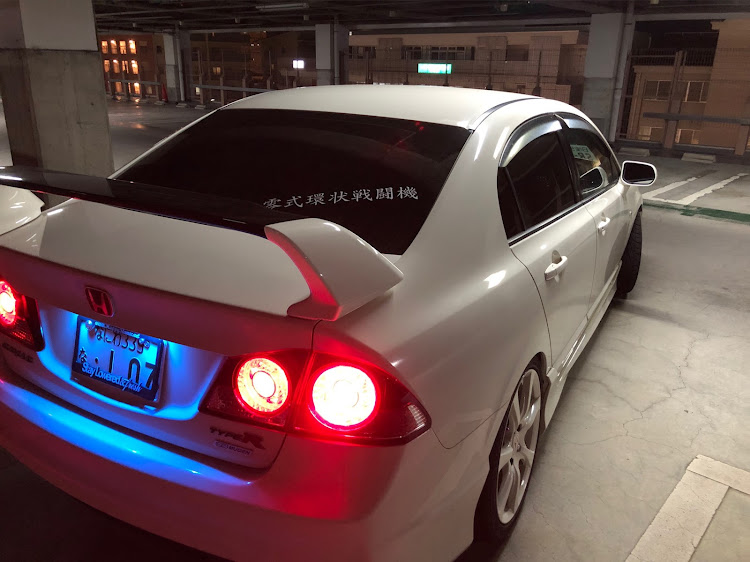 シビックタイプRの車高調整・ゼロファイターに関するカスタム事例｜車