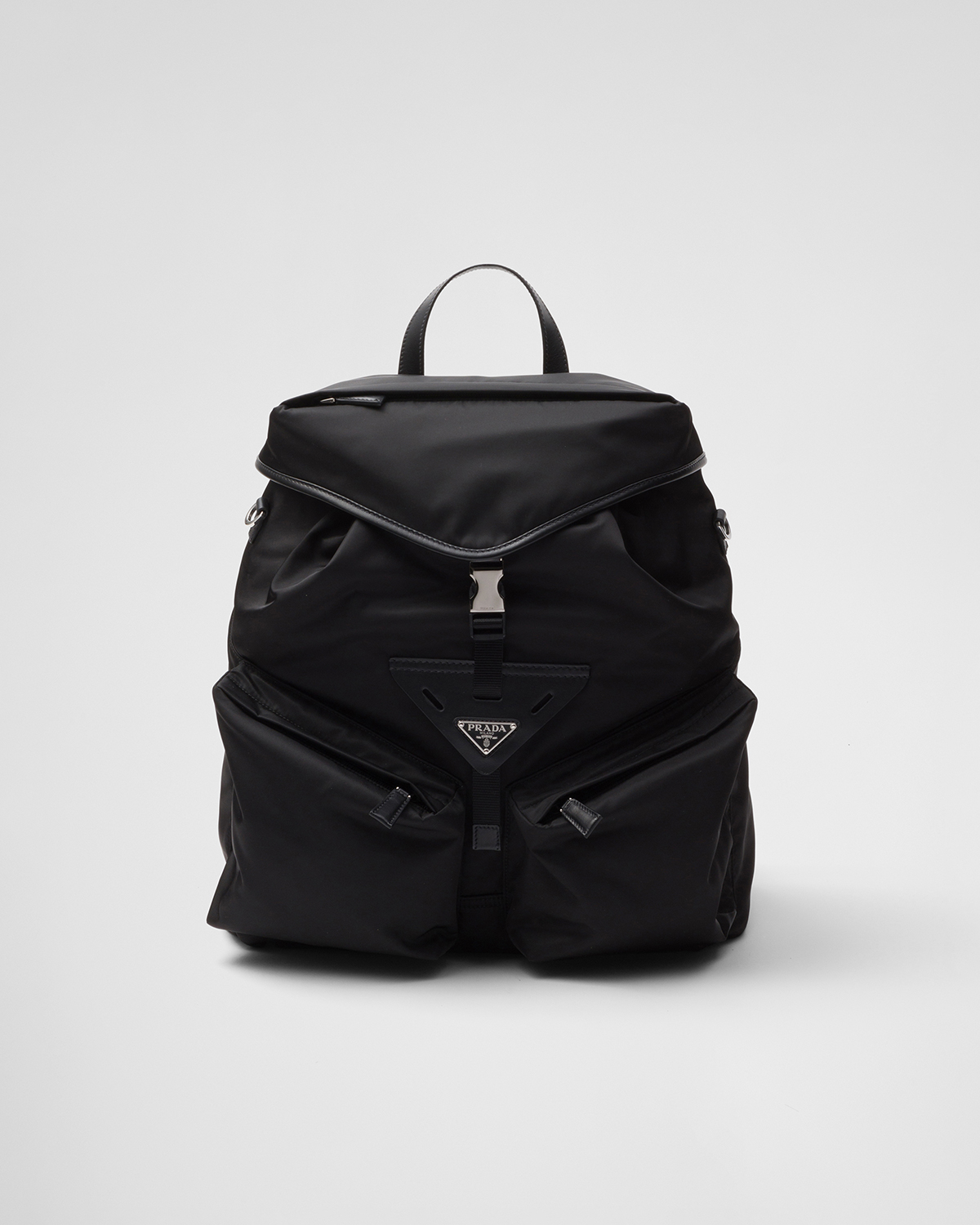 PRADA Re-Nylon × レザーバックパックが今でも強烈に魅力的である件