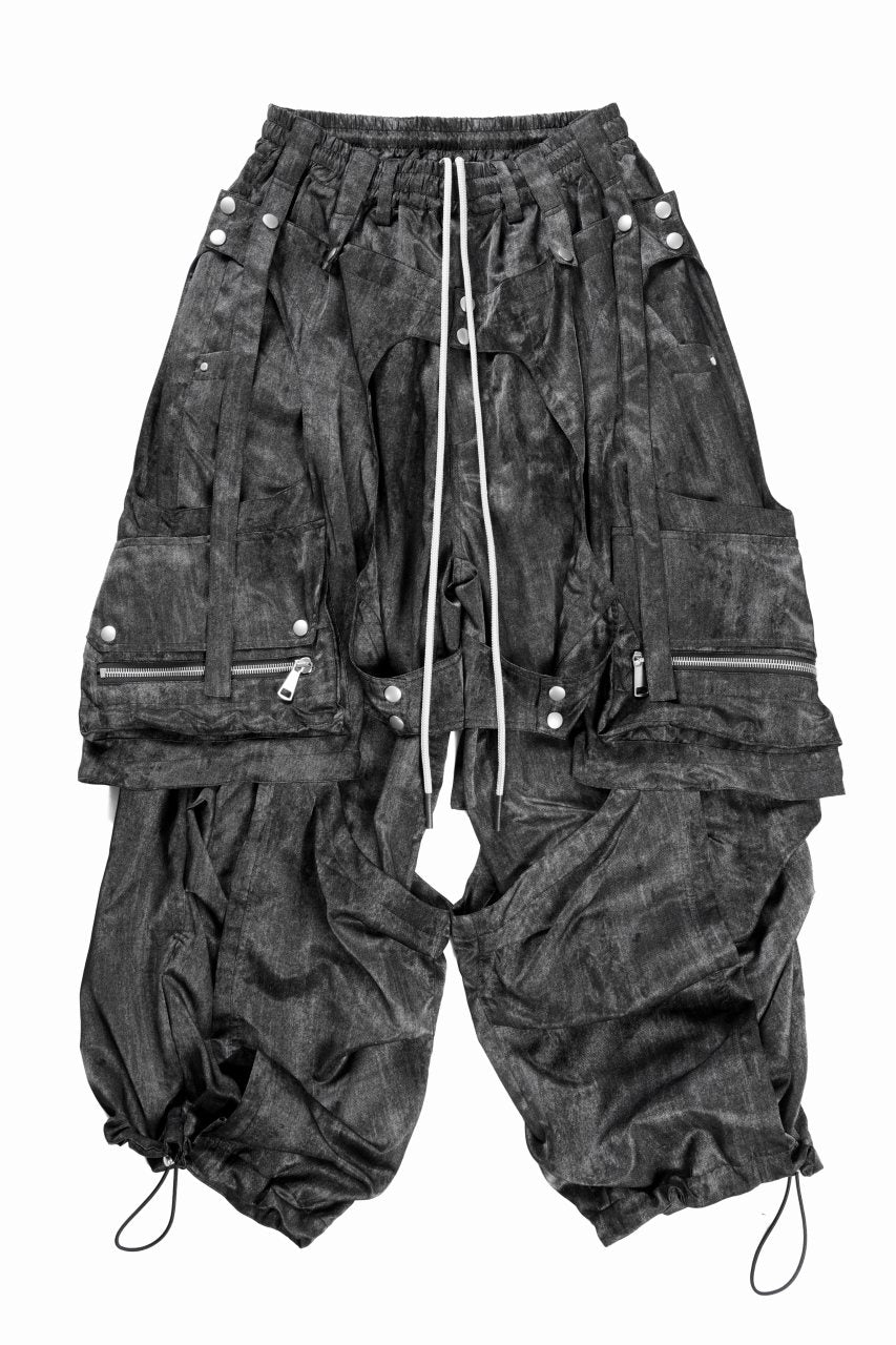 a-f-artefact-parachute-wide-