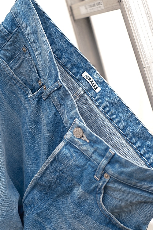 AURALEE 25SS-SELVEDGE FADED LIGHT DENIM WIDE PANTS [LIGHT INDIGO