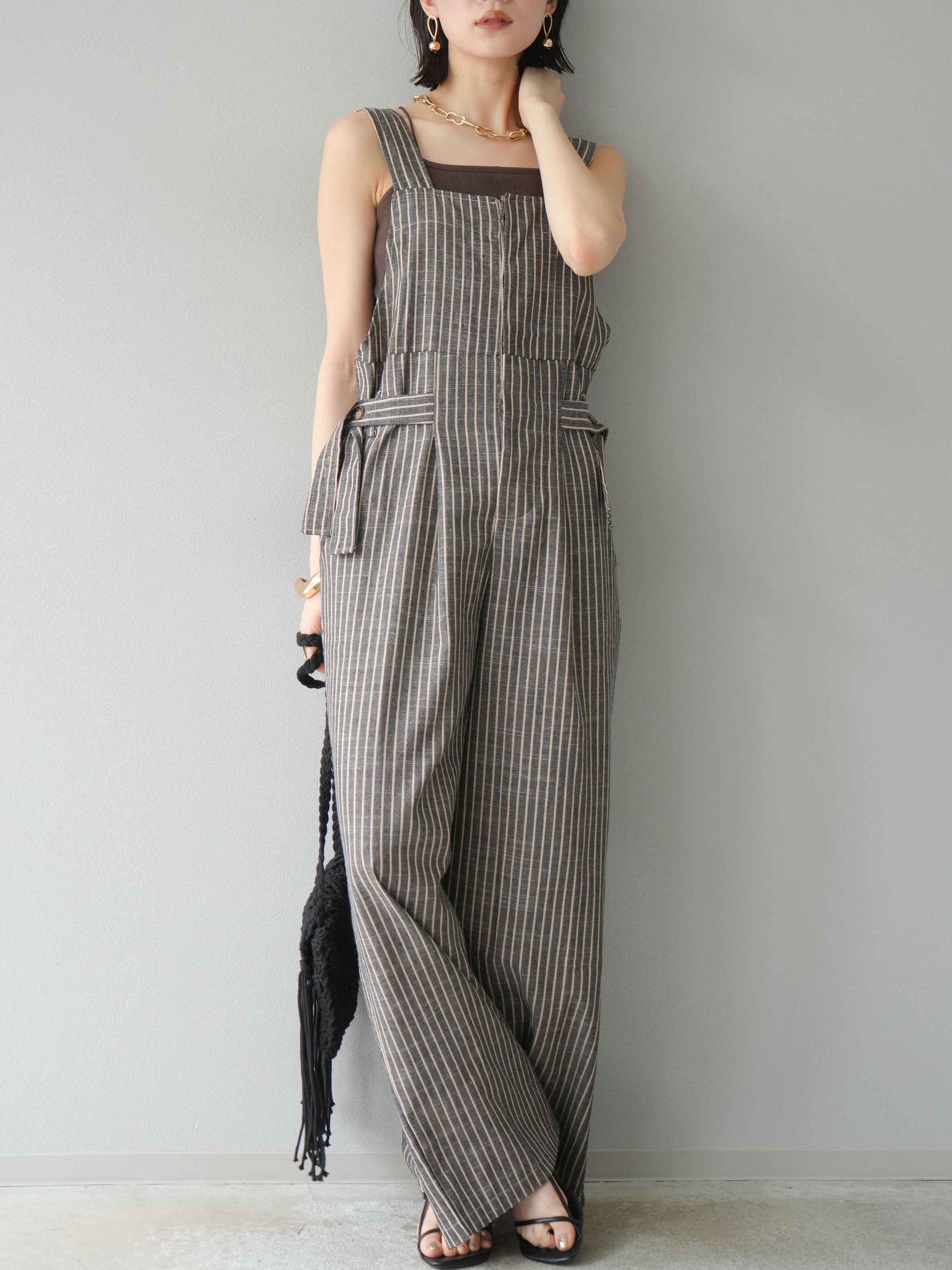 SET]ベルトデザインサロペット+カップ付きバッククロスキャミソール