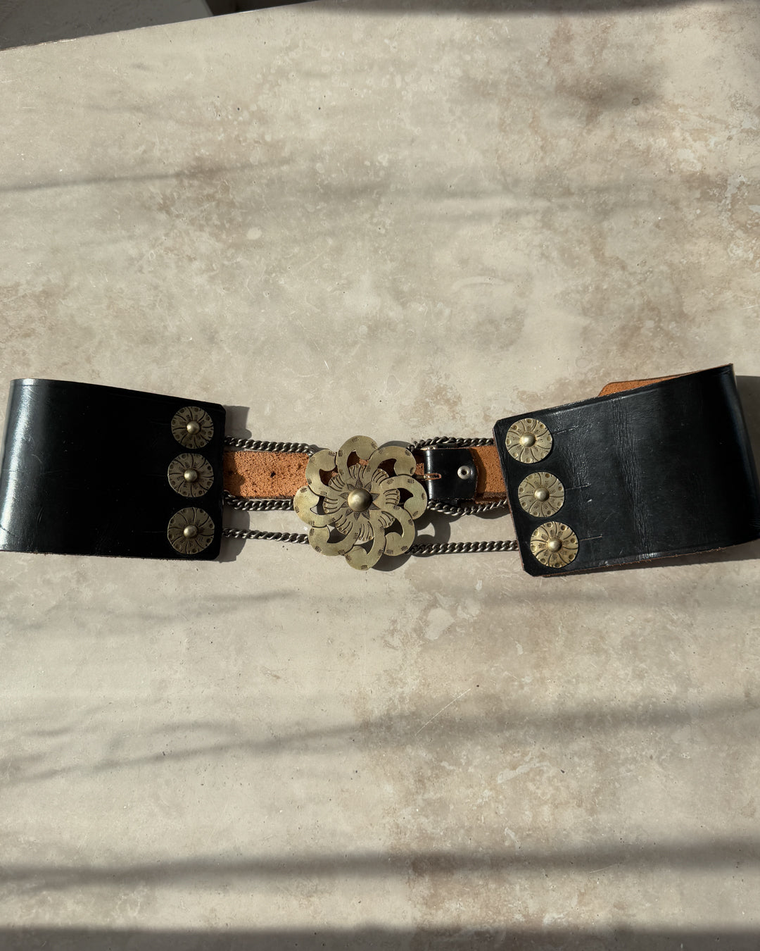 70s Wide Leather Chain Belt | M-L - Lucky Vintage