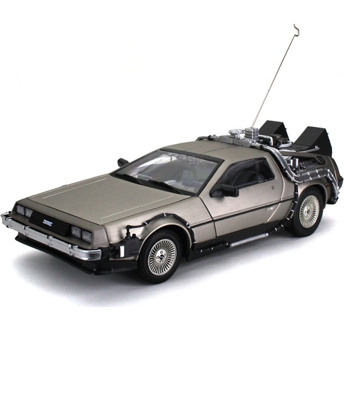 最終入荷】バック・トゥ・ザ・フューチャー/ DMC-12 デロリアン 1/18